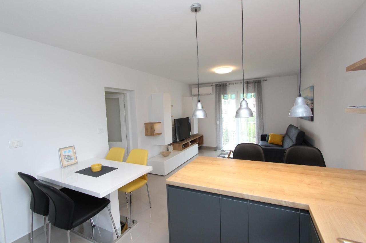 Apartment Sorriso 2 Rovinj Exterior photo